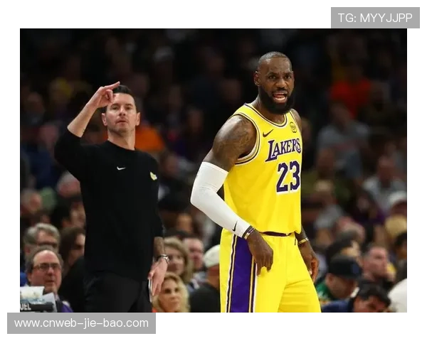 詹姆斯41岁仍具统治力，雷迪克赞其篮球智商临场调整